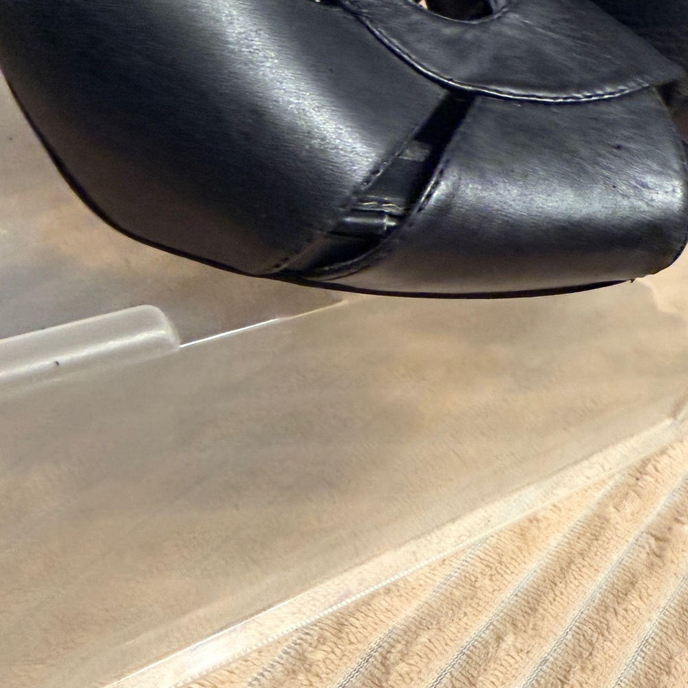 Simply Vera Vera Wang black strappy high-heel - Picture 2 of 9